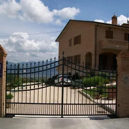 בית כפרי La Collina Del Sagrantino *