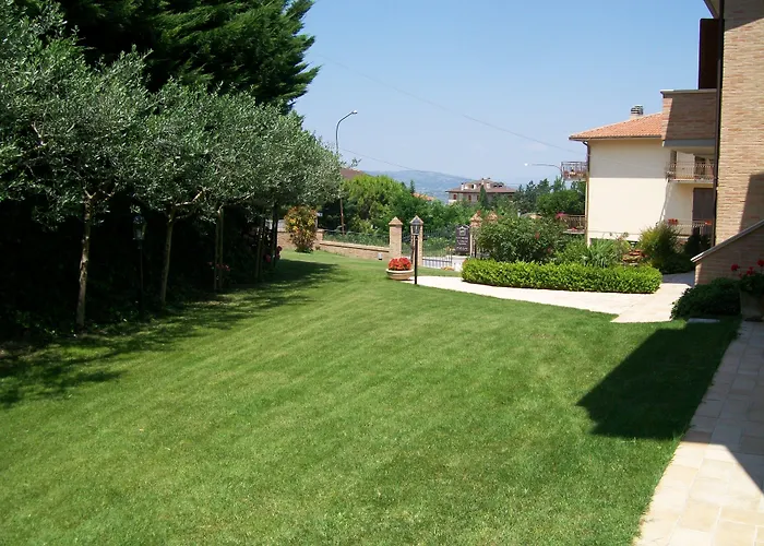 La Collina Del Sagrantino Casa de Campo *